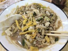 糟肉竹笋炒年糕-老袁炒年糕(富豪路店)