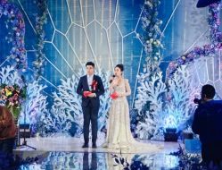 点击看大图 -爱伊人婚纱礼服美妆馆