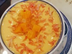 杨枝甘露-广信牛奶甜品世家(台东店)