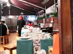 大堂-贯贯吉·清真餐厅(浙江中路店)