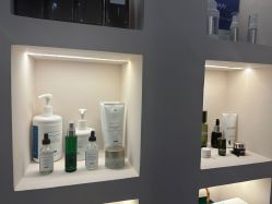 -肌玉·SkiNCare多元化护理中心