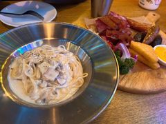 意大利奶油直面-味德西餐音乐酒吧 Wade's Bar&Grill
