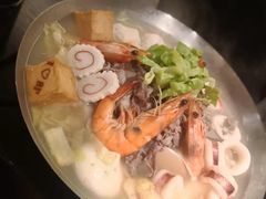 -8锅臭臭锅·正宗台湾小火锅(中心五路店)