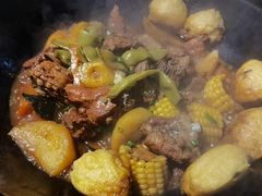 -鱼窝棚柴火铁锅炖(富山屯店)