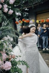-Lady  Jane高端婚纱礼服馆