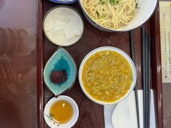 -百年老字号·观振兴蟹黄面·三虾面·苏式面(观前街富仁坊巷店)