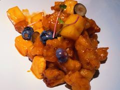 鲜果菠萝里脊-蜜桃花开·中西融合菜E&W(南长街店)