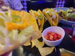 -鲨鱼美式餐厅酒吧Sharky