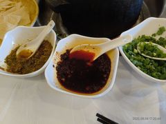 -鲁朗纳麦石锅鸡庄园