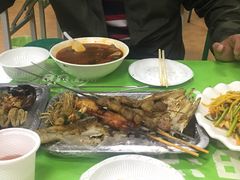 -布尔津河堤夜市