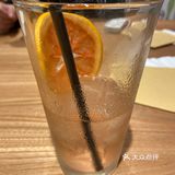 首先是都是鬼灭的粉丝，在里面吃饭很有氛围，有一个超大