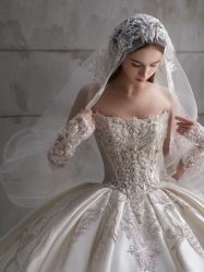 -拉瑞娜LaReine婚纱礼服高级定制