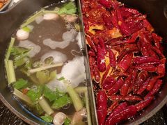 草本鸳鸯锅-盡膳口福跷脚牛肉火锅(晶耀前滩店)