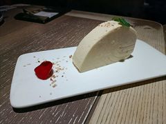 恋爱中的古丽-那时新疆·车师(大宁音乐广场店)