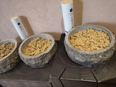 -灸春堂·艾灸·痛症·整脊连锁(之江银泰店)