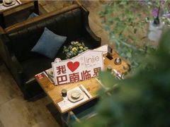 -临界音乐酒馆·小龙虾·江湖菜(华熙LIVE·鱼洞店)