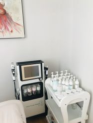 -纤纤玉手美甲美睫美容