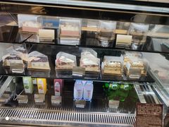 面包甜点陈列柜-哈根达斯(美罗城店)
