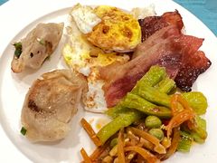 -亚龙湾希尔顿自助餐厅·海鲜·烧烤·沙滩BBQ·现场乐队