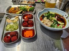 -马路牙子烧烤音乐酒馆(望京店)