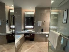 -上海龙之梦万丽酒店