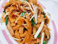 干炒牛河-东鑫记港式茶餐厅(南京东路店)