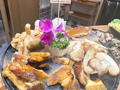 -一朵菌·野生菌探索家火锅(南亚店)