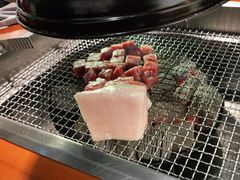 -肉甲韩国木炭烤肉(新壹街1店)