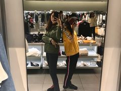 -ZARA(万达广场二七店)
