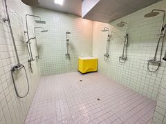 -Swim斯卫姆国际儿童游泳中心(红博中央公园店)