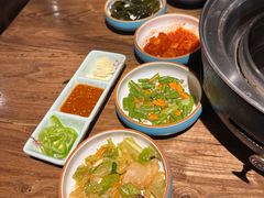 -明洞阿姨·韩式酱蟹烤肉·创意料理(三元桥店)