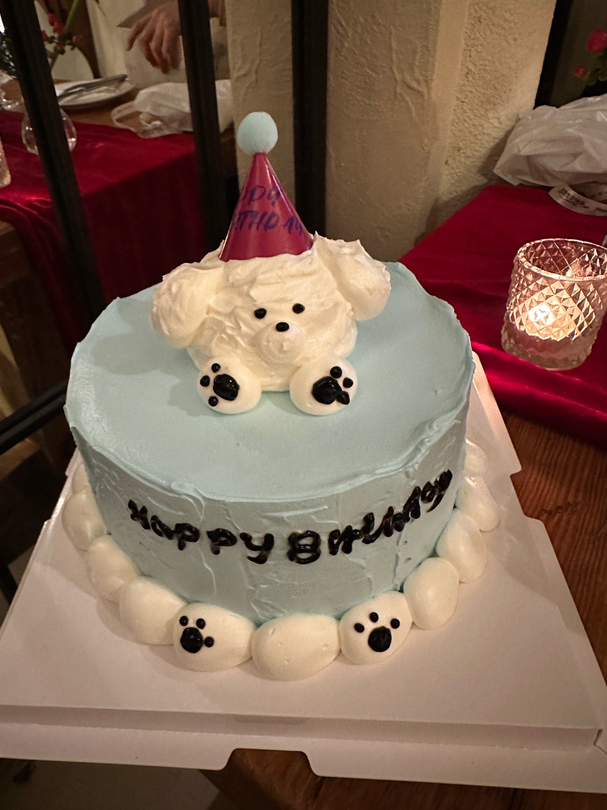 可爱滴小狗生日蛋糕!