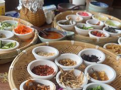 -包整·丝娃娃(一览甲秀楼风景店)