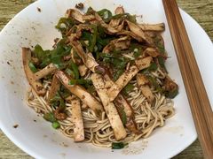 青椒干子肉丝干拌面-高邮面馆(明瓦廊店)