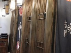 -聚汇三少·龙虾·中餐厅(莫邪路新天地店)