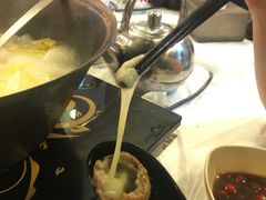 -鲜入围煮花胶鸡海鲜火锅