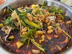 -周良天山牛杂城(天山路总店)