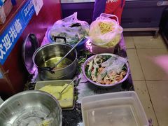 -周良天山牛杂城(天山路总店)