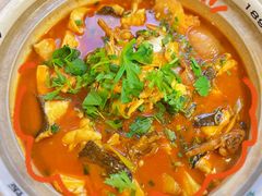 -魏铭鱼头捞饭(晋阳路店)