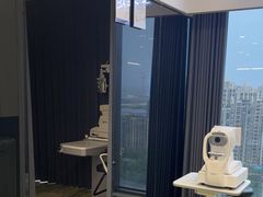 -三目眼镜·蔡司视觉合作店(青浦宝龙店)