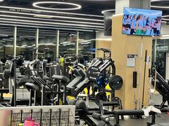 -Z&B Fitness Studio·Gym(前滩L+PLAZA店)