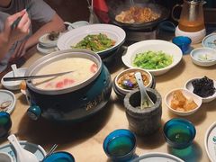 -佬麻雀·新湘菜(东方宝泰店)