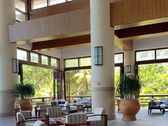 -亚龙湾喜来登·美景台大堂吧