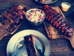 -Ribs & Burgers The Rocks