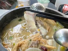 -墨脱石锅椰子鸡•海鲜糟粕醋(榆亚路店)
