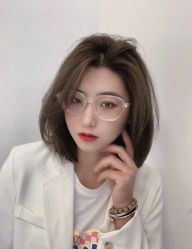 -变画·发型STUDIO