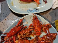 -金滏山·烤肉海鲜火锅自助(襄阳万达店)