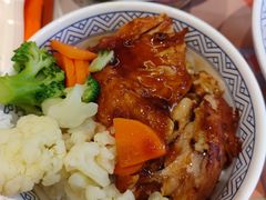 照烧鸡排饭-吉野家(吉野家冰山慧谷店)