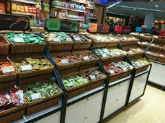 -来伊份1038(新村路三店)