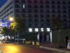 -南京悦客假日酒店